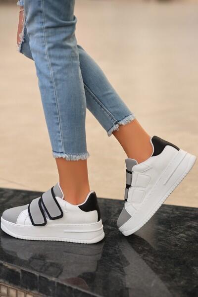 Marx Beyaz Cilt Gri Detaylı Spor Ayakkabı