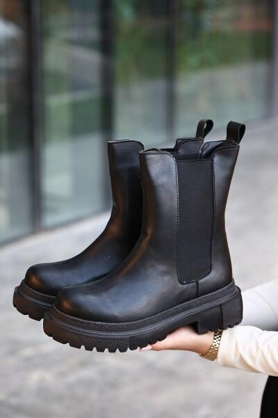 Derla Siyah Cilt Topuklu Bot Derla Siyah Cilt Topuklu Bot