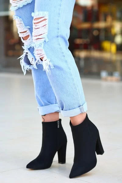 Loora Siyah Süet Topuklu Bot Loora Siyah Süet Topuklu Bot