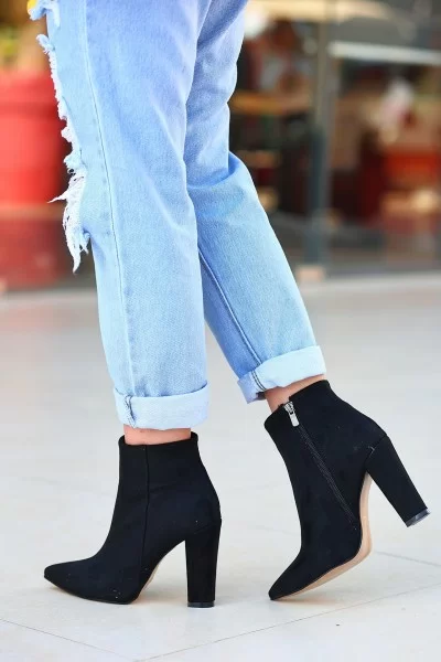 Loora Siyah Süet Topuklu Bot Loora Siyah Süet Topuklu Bot