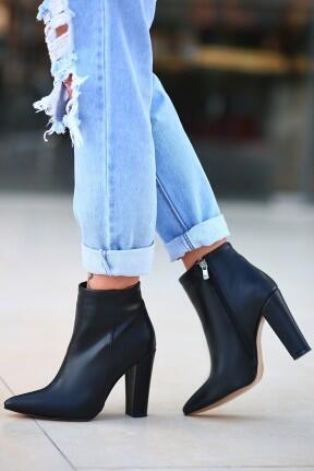 Loora Siyah Cilt Topuklu Bot Loora Siyah Cilt Topuklu Bot