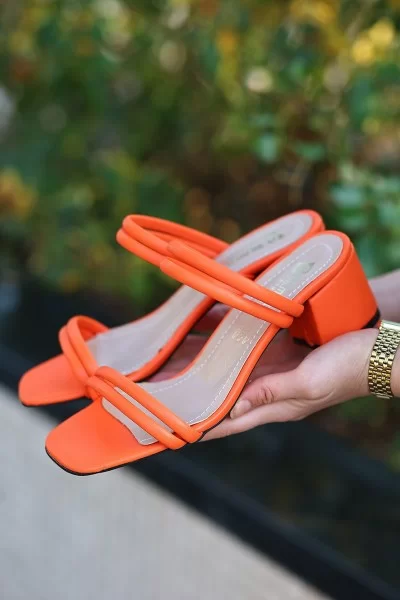 Renti Turuncu Cilt Topuklu Terlik