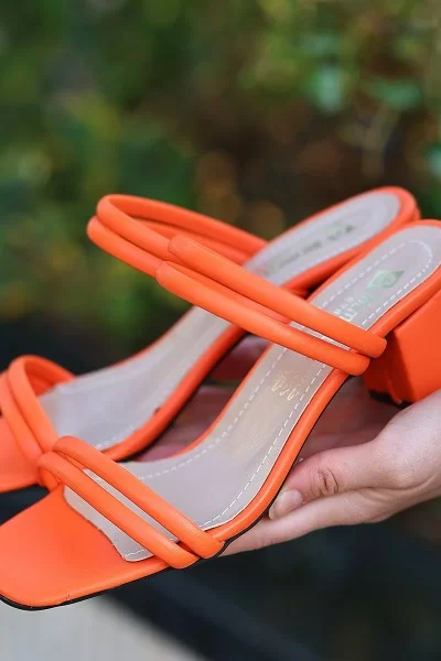 Renti Turuncu Cilt Topuklu Terlik