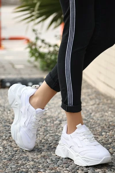 Dica Beyaz Cilt Bağcıklı Spor Ayakkabı