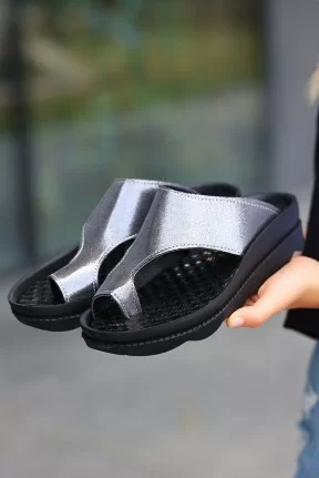 Weno Platin Cilt Simli Terlik Weno Platin Cilt Simli Terlik