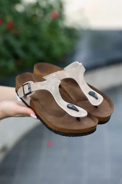 Aksar Krem Nubuk Parmak Arası Terlik