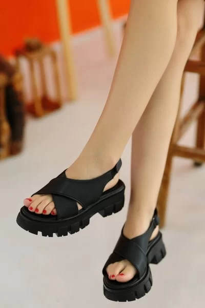 Cesi Siyah Cilt Sandalet Cesi Siyah Cilt Sandalet