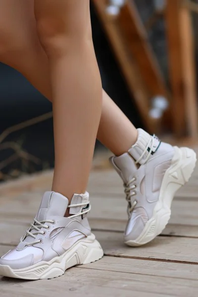 Nolli Ten Cilt Bağcıklı Bot Nolli Ten Cilt Bağcıklı Bot