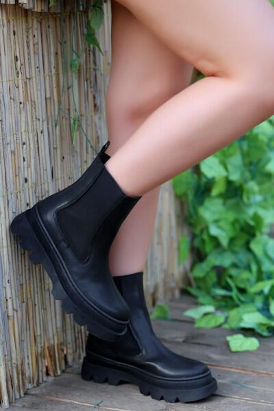 Bluen Siyah Cilt Bot