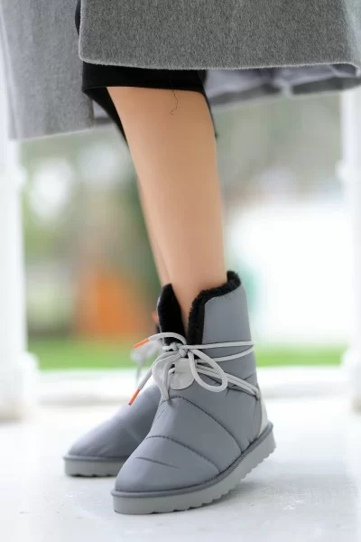 Cora Gri Bağcıklı Bot Cora Gri Bağcıklı Bot