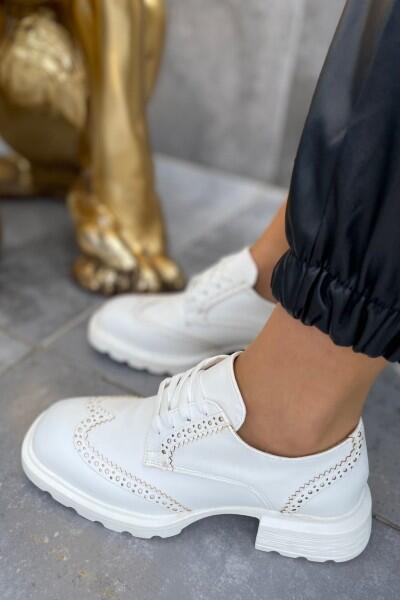 Soer Beyaz Cilt Bağcıklı Oxford Ayakkabı