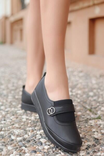 Amma Siyah Cilt Spor Ayakkabı Amma Siyah Cilt Spor Ayakkabı