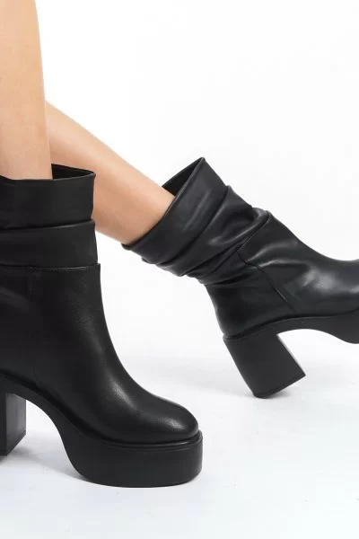 Milda Siyah Cilt Körüklü Bot