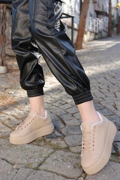 Leran Nude Cilt Bağcıklı Spor Ayakkabı Leran Nude Cilt Bağcıklı Spor Ayakkabı