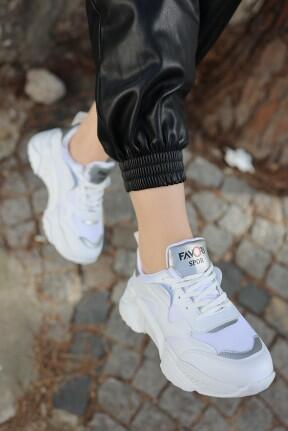 Wita Beyaz Cilt Bağcıklı Spor Ayakkabı Wita Beyaz Cilt Bağcıklı Spor Ayakkabı