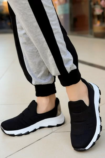 Krista Siyah Streç Spor Ayakkabı Krista Siyah Streç Spor Ayakkabı