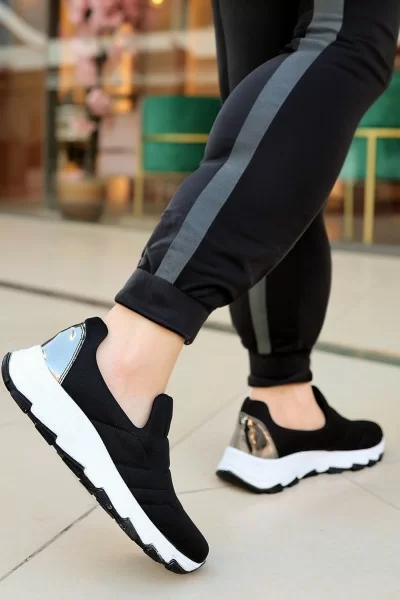 Krista Siyah Streç Spor Ayakkabı Krista Siyah Streç Spor Ayakkabı