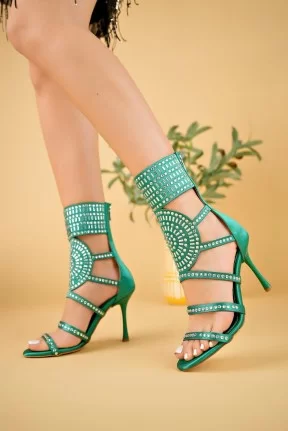 Jessi Yeşil Saten Boncuk İşlemeli Bootie Jessi Yeşil Saten Boncuk İşlemeli Bootie