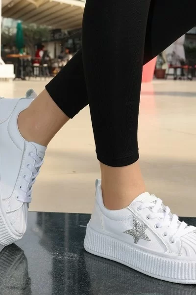 Piata Beyaz Cilt Bağcıklı Spor Ayakkabı