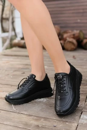 Romy Siyah Cilt  Bağcıklı Spor Ayakkabı