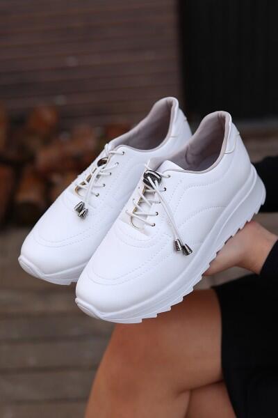Romy Beyaz Cilt Bağcıklı Spor Ayakkabı Romy Beyaz Cilt Bağcıklı Spor Ayakkabı