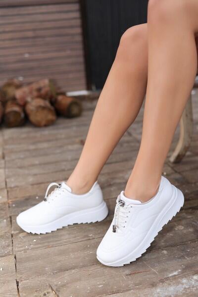 Romy Beyaz Cilt Bağcıklı Spor Ayakkabı Romy Beyaz Cilt Bağcıklı Spor Ayakkabı