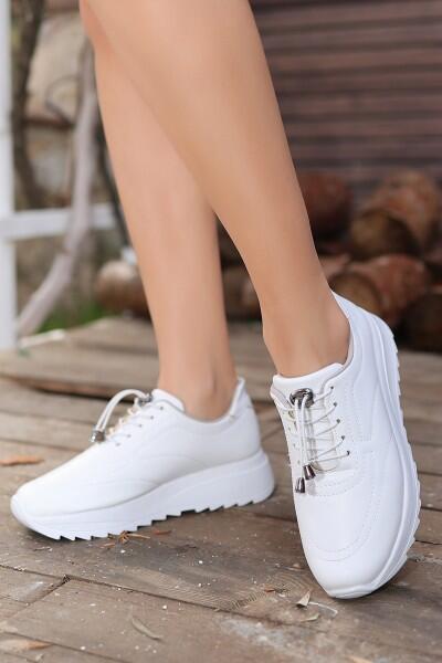 Romy Beyaz Cilt Bağcıklı Spor Ayakkabı Romy Beyaz Cilt Bağcıklı Spor Ayakkabı