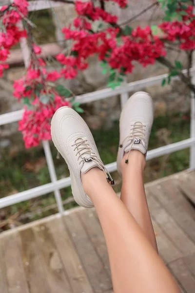 Romy Bej Cilt Bağcıklı Spor Ayakkabı Romy Bej Cilt Bağcıklı Spor Ayakkabı