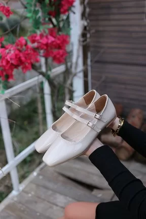 Zoya Bej Rugan Babet Ayakkabı Zoya Bej Rugan Babet Ayakkabı