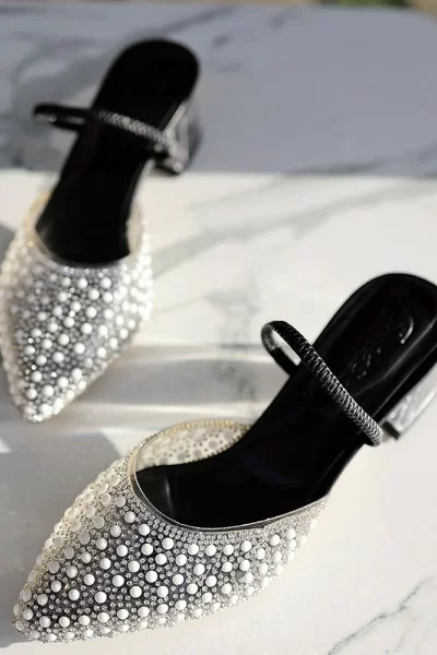 Zual Siyah Cilt Topuklu Ayakkabı