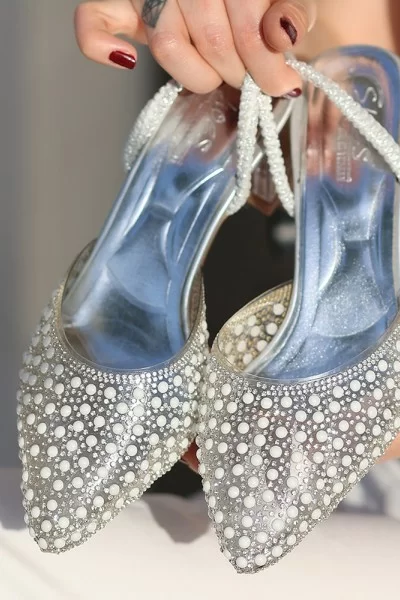 Zual Gri Cilt Topuklu Ayakkabı