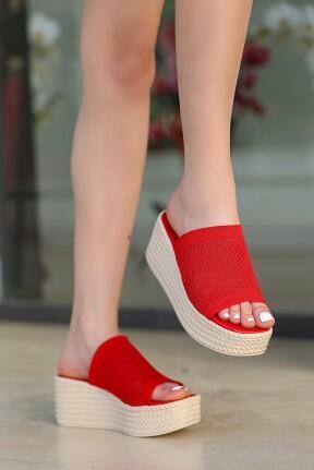 Tiona Kırmızı Triko Dolgu Topuk Terlik Tiona Kırmızı Triko Dolgu Topuk Terlik