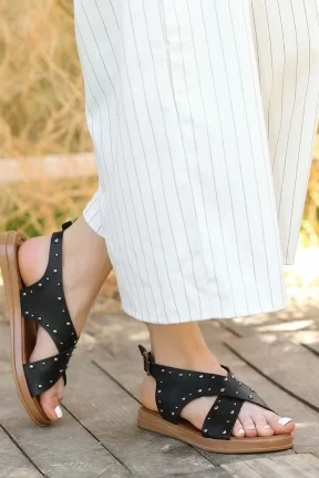 Lilan Siyah Deri Sandalet