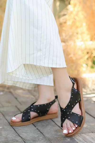 Lilan Siyah Deri Sandalet Lilan Siyah Deri Sandalet