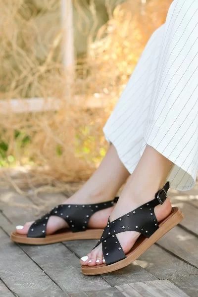 Lilan Siyah Deri Sandalet Lilan Siyah Deri Sandalet