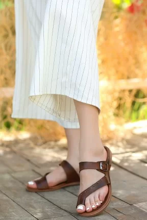 Juno Taba Deri Parmak Arası Terlik Juno Taba Deri Parmak Arası Terlik