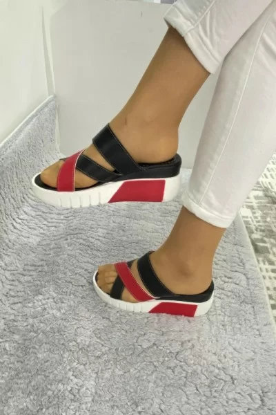 Sandy Kırmızı/Siyah Cilt Dolgu Topuk Terlik Sandy Kırmızı/Siyah Cilt Dolgu Topuk Terlik