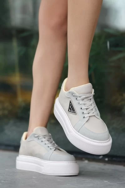 Julya Bej Cilt Bağcıklı Spor Ayakkabı Julya Bej Cilt Bağcıklı Spor Ayakkabı