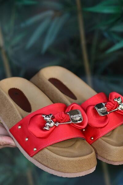 Jude Kırmızı Saten Ayıcıklı Terlik