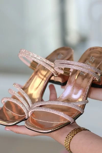 Gron Bakır Rugan Topuklu Sandalet