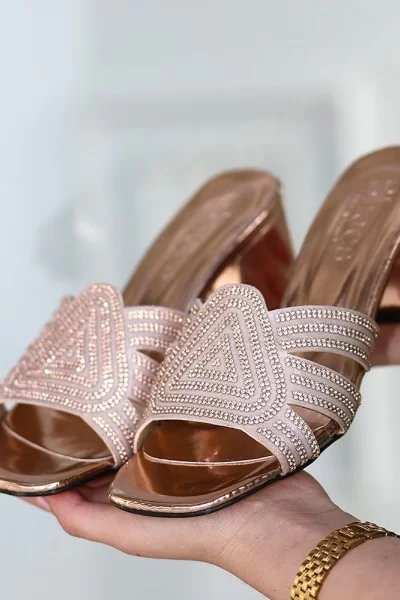 Enda Bakır Rugan Topuklu Terlik