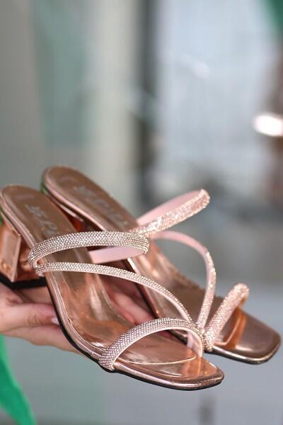 Wito Bakır Rugan Topuklu Terlik