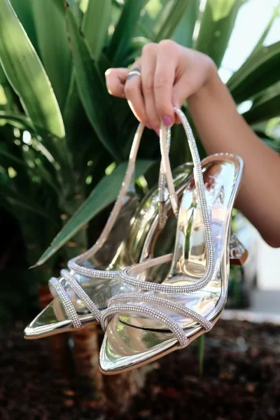 Joen Gold Şeffaf Topuklu Ayakkabı Joen Gold Şeffaf Topuklu Ayakkabı