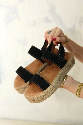 Wery Siyah Deri Cırt Cırtlı Sandalet Wery Siyah Deri Cırt Cırtlı Sandalet