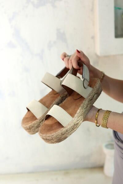 Wery Bej Deri Cırt Cırtlı Sandalet Wery Bej Deri Cırt Cırtlı Sandalet