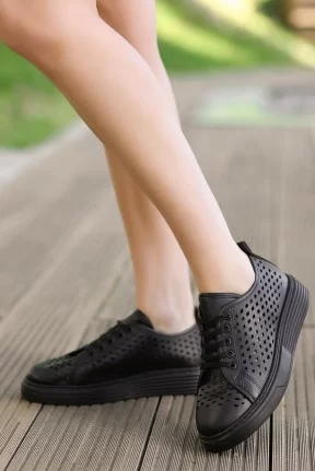 Ellon Siyah Cilt Bağcıklı Spor Ayakkabı Ellon Siyah Cilt Bağcıklı Spor Ayakkabı