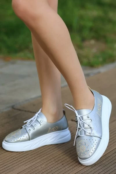 Down Gri Cilt Bağcıklı Spor Ayakkabı