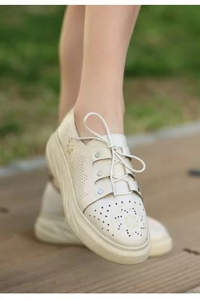 Down Bej Cilt Bağcıklı Spor Ayakkabı