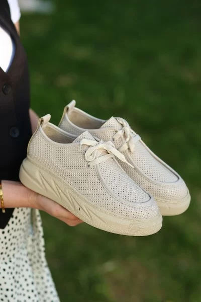 Freya Bej Cilt Bağcıklı Spor Ayakkabı Freya Bej Cilt Bağcıklı Spor Ayakkabı