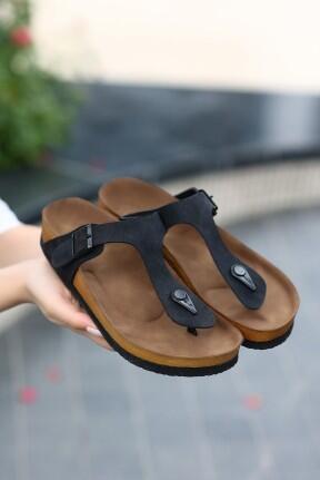 Aksar Siyah Nubuk Parmak Arası Terlik Aksar Siyah Nubuk Parmak Arası Terlik